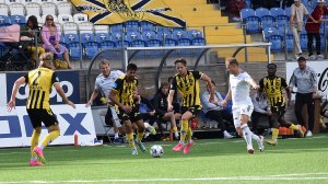 Bortemøtet med Arendal i 2023. Oppgjøret endte 1-1 etter utlikning på overtid fra Magnus Lankhof Dalhby. Kampen ble trukket fram som et nøkkeløyeblikk fra mange spillere og trenere etter sesongen. 
Foto: Kjell Åvendal.