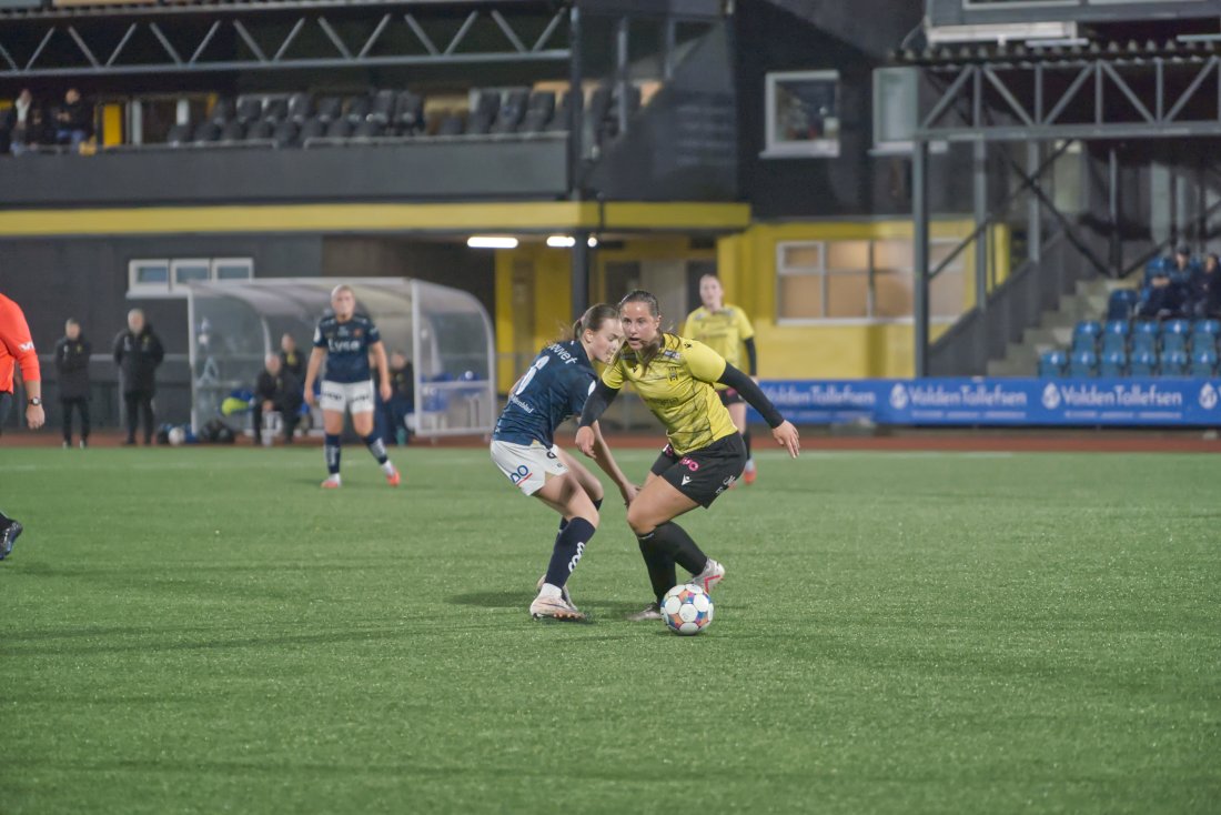 Marion og lagvenninnene ga alt gjennom 90 minutter.