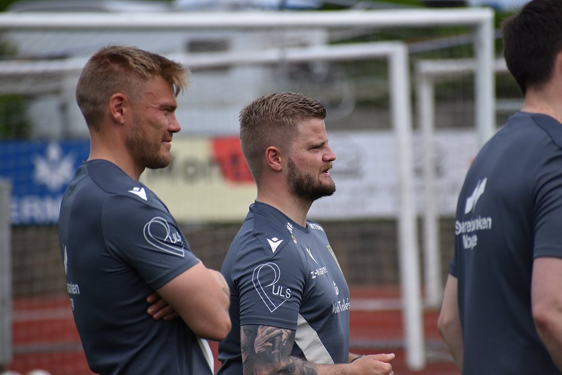 Trener Marius Kjørvik Johansen ga spillerne gode tilbakemeldinger da han oppsummerte treningsuka i forkant av kampen mot Haugesund.