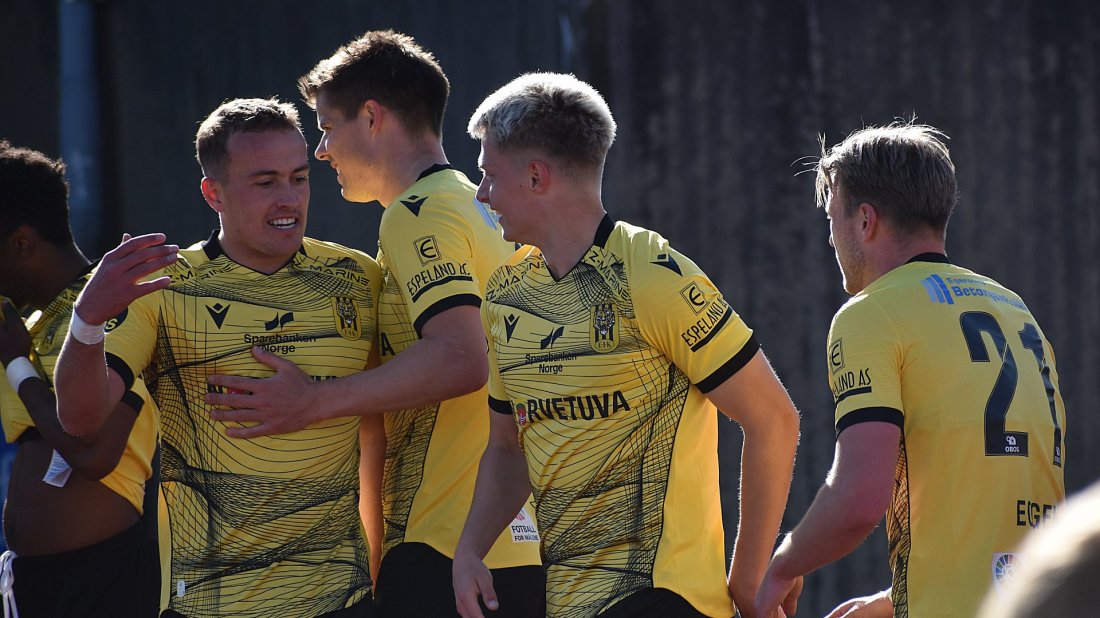 På tide med slike scener igjen! Jubel etter Nicolaj Tornvigs scoring mot Raufoss.