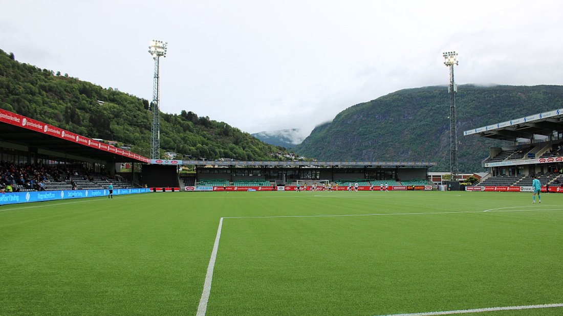 Tøffe tider på Fosshaugane, der lite minner om idyll for tiden.