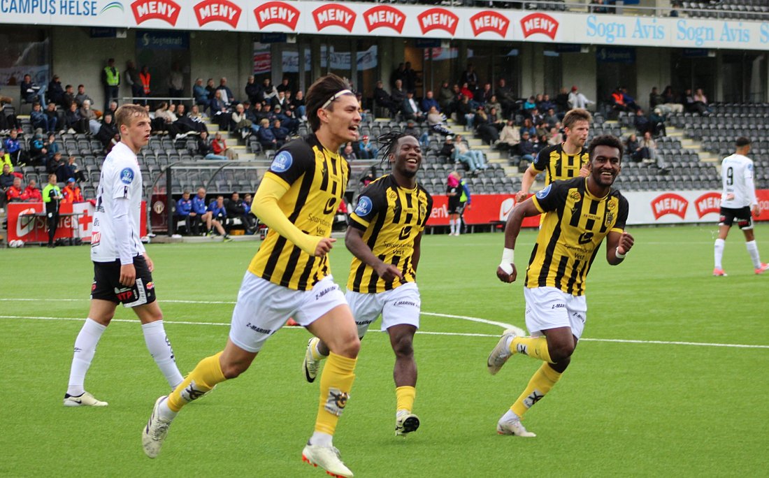 Heine Åsen Larsen jubler over scoring på Fosshaugane i kampen for to år siden, som endte uavgjort 2-2.
