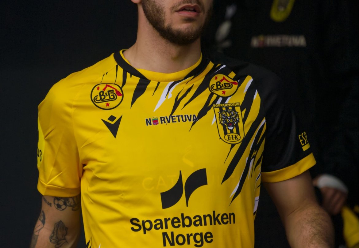 I ny drakt hjemme mot Sogndal denne sesongen.