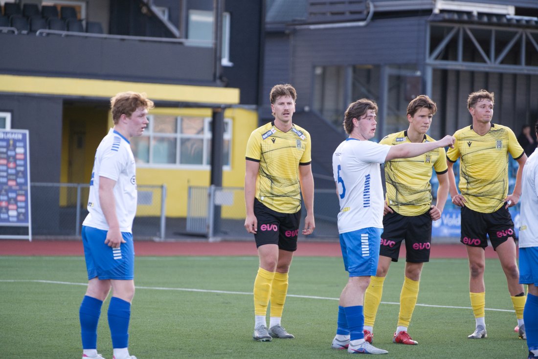 EIK var flere ganger farlige på corner